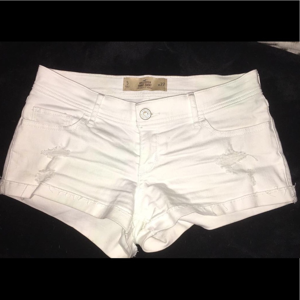Hollister White Low Rise Short Shorts Size 5